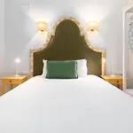 The Little Village Apartment *