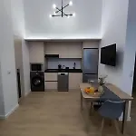 Pingueino - Entire - Near And Stadium By Rio Turia *