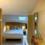 Cosy Tapineria בית הארחה 2*