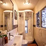 Villa Portrait Boutique *