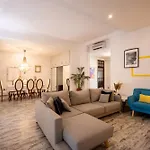 וילה Portrait Boutique *