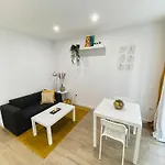 Apartment Market Deluxe *