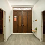 Luminoso Familiar Y Patio Privado * Valencia