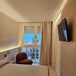 环球酒店 酒店 *