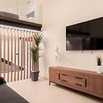 Lägenhet Apartup Aqua Ciudad De Artes Ii