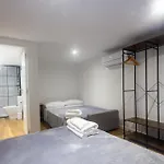 2 Apartment *
