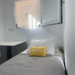 홈스테이 Gypsy Budget Shared Flat *