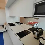 Carisan1 - 6 Min To Beach, Modern, Bright Lägenhet
