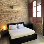 Iy Loft 4 - Open Plan Garage Style - Up To 4 People * Valencia