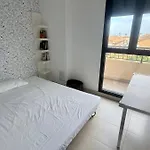 300 M From The ,parking , Breakfast Daire