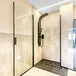Scape Apartment *