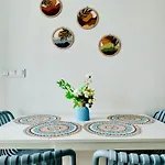 Beautiful Flat Next The アパート *