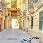 Hogar Vera Apartments&bikes * Valenza