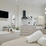 Romantic N1 Oceanografico Virkin * فالنسيا