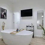 Romantic N1 Oceanografico Virkin فالنسيا