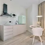 Romantic N2 Oceanografico Virkin فالنسيا