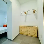 Apartment Cute & Cozy Aparment Near The Historic Center