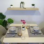 Loft Valencia Ptz - Between Arts Roig Arena & Ruzafa Street Suites - Private Entry Apartment