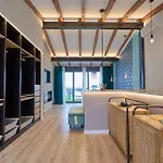 Big House & Stylish Home In Ruzafa By Invalencia