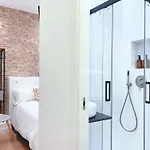 Private With Netflix & Wifi
