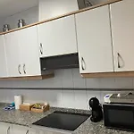 아파트 Beachside Ideal For Digital Nomads
