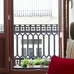 Singularstays Plaza Redonda