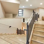 Nh Ciencias Hotel