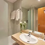Ξενοδοχείο Nh Ciencias 3*