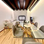 Casa Valencians 公寓 *