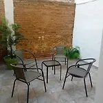& A Y B شقة