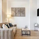 Aire Holidays Apartamento *