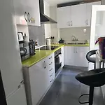 Centricas, Tranquilas Y Acogedoras De Matrimonio En Vivienda Compartida * فالنسيا