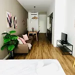 Planas 2 Design & Spaciousness With Terraza In Ruzafa Soho Apartman *