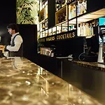 Malcom And Barret Hotel 3*