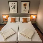 Malcom And Barret Hotel 3*