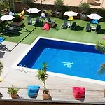 מלון Port Feria 4*