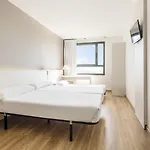 Ξενοδοχείο Ilunion 3