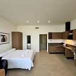 Boutique - Plaza Tower