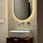 Boutique - Plaza Tower * Valence