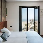 Neptuno Playa & 4*