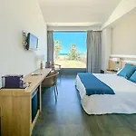 竞技场酒店 酒店