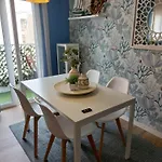 Nautico Junto A La Playa Malvarrosa * Valencia