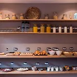 One Shot Colon Ξενοδοχείο