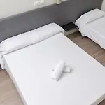 Nwt Station 게스트하우스 2*