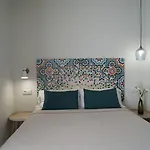 里尔波特尔md设计酒店 酒店 2*