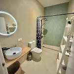 Glamour 2 Next To The Center