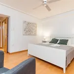 Invalencia - Negrito Plaza Center Apartment Valencia