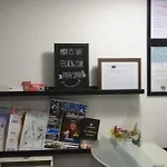 瓦伦西亚多米尔旅舍