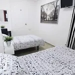 招待所 瓦伦西亚多米尔旅舍 3*