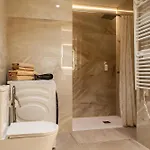 Appartamento Era Deluxe Near The Of